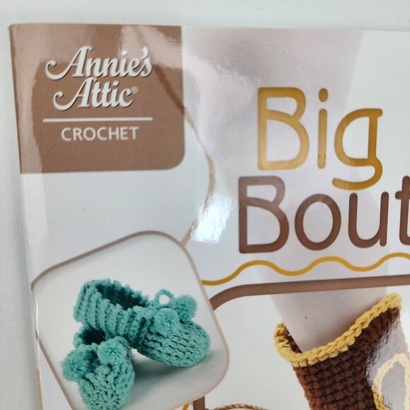 Lot of 2 Annie's Attic Crochet Books Big Foot Boutique & Mile A Minute Slippers - Picture 5 of 16
